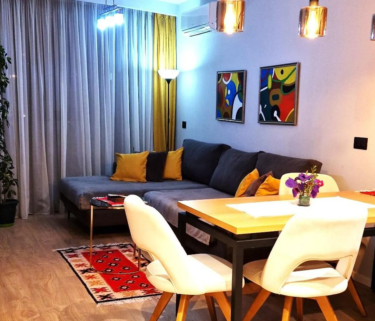 Central Comfy Apartment Tirana Albânia
